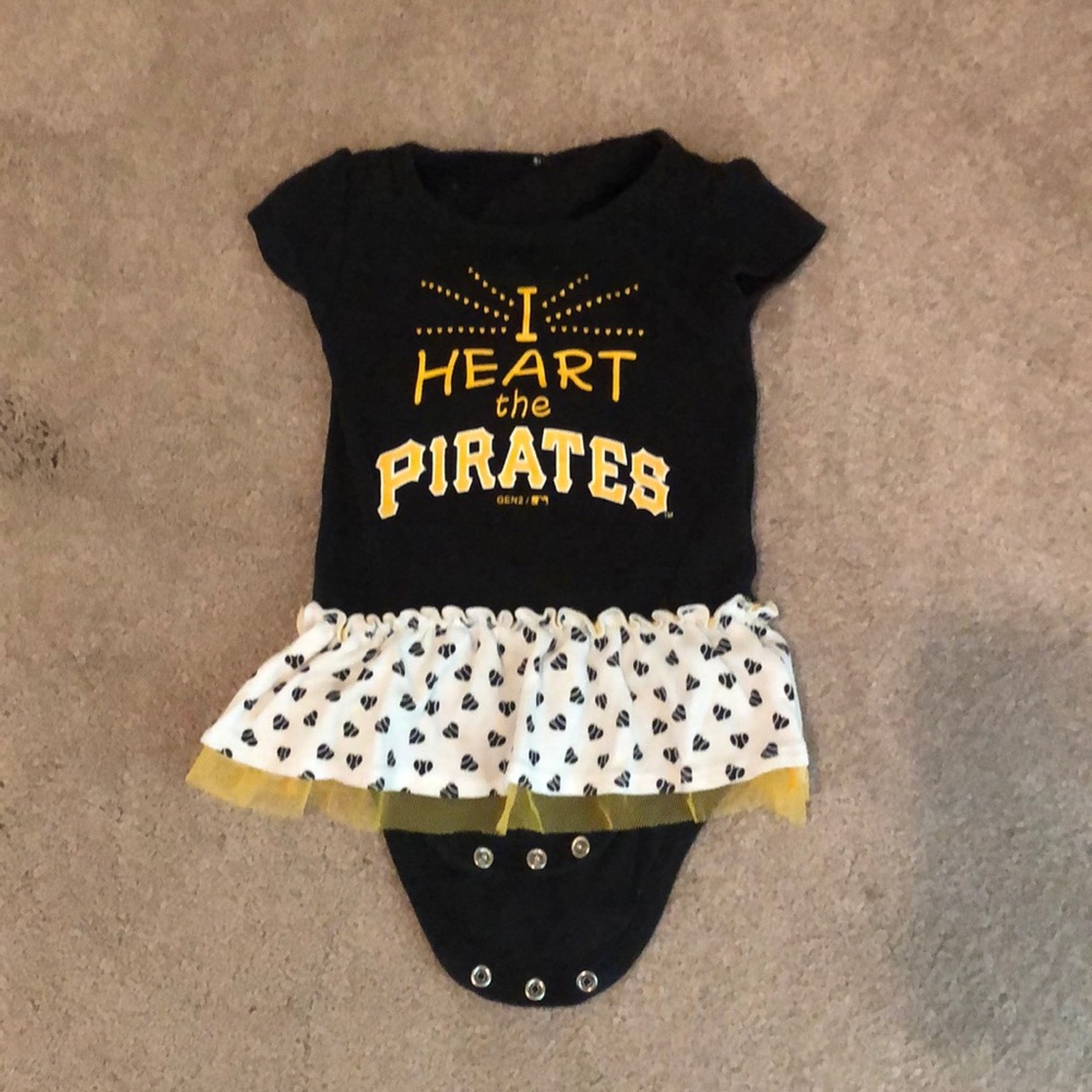 Pittsburgh Pirates 12 mo baby girl onesie
